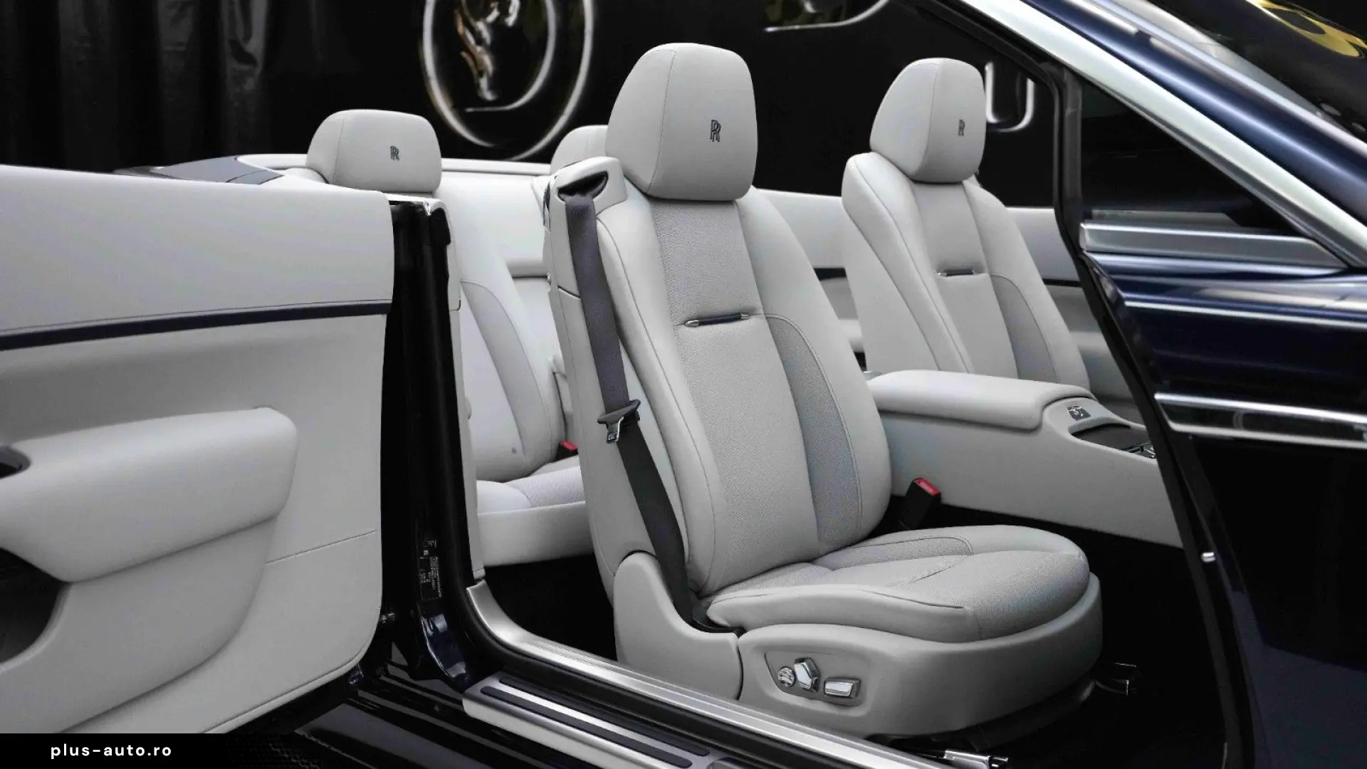 ROLLS ROYCE Dawn Onyx Concept