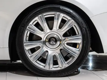 ROLLS ROYCE Dawn BESPOKE MASSAGE HEAD-UP 21 LM TV SOFT-CLOSE