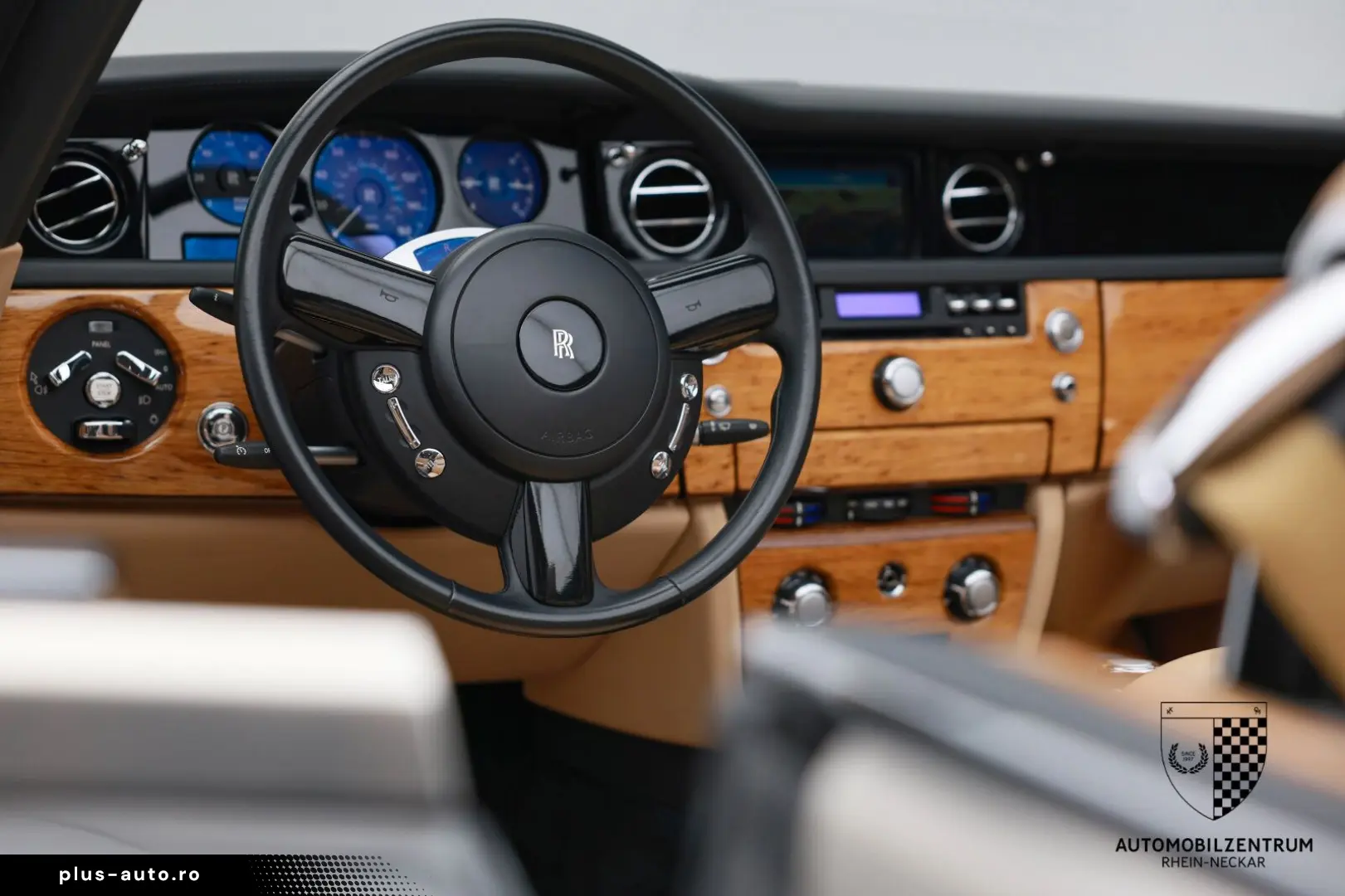 ROLLS ROYCE Phantom Drophead 1 of 50 Picnic Humper