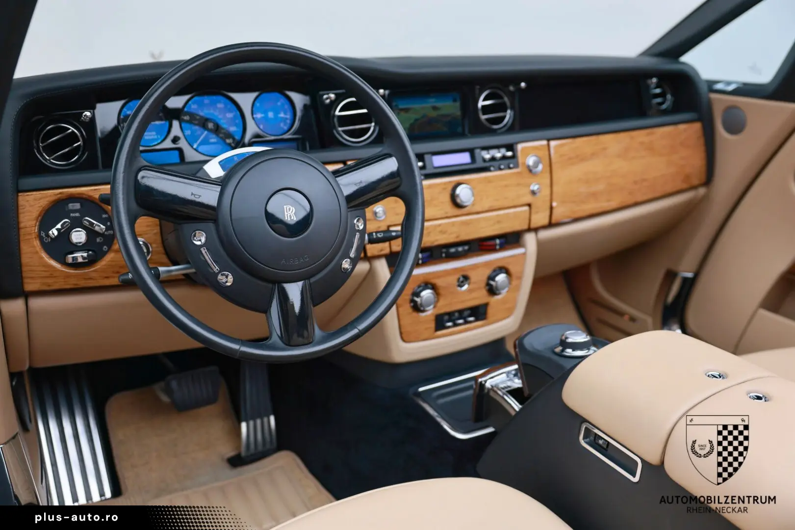 ROLLS ROYCE Phantom Drophead 1 of 50 Picnic Humper