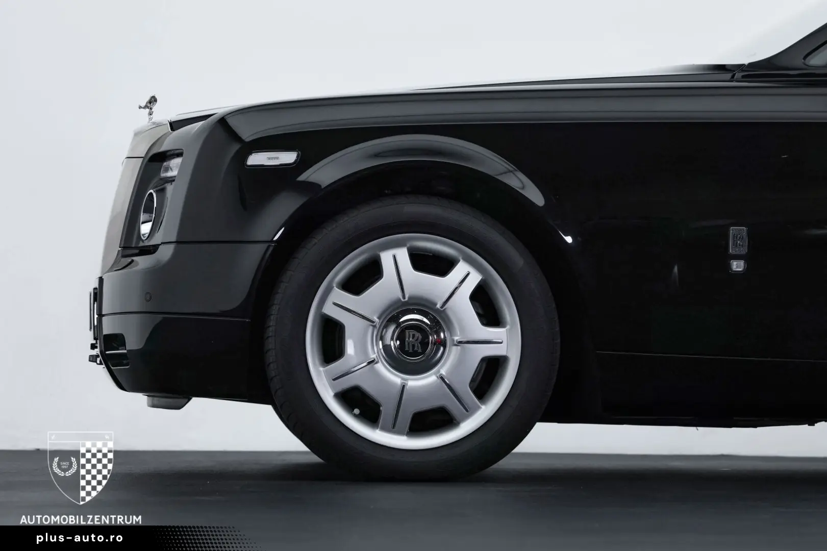 ROLLS ROYCE Phantom Drophead 1 of 50 Picnic Humper