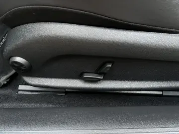 MERCEDES-BENZ E 200 E200 Avantgarde Navi Kamera Burm&hellip;