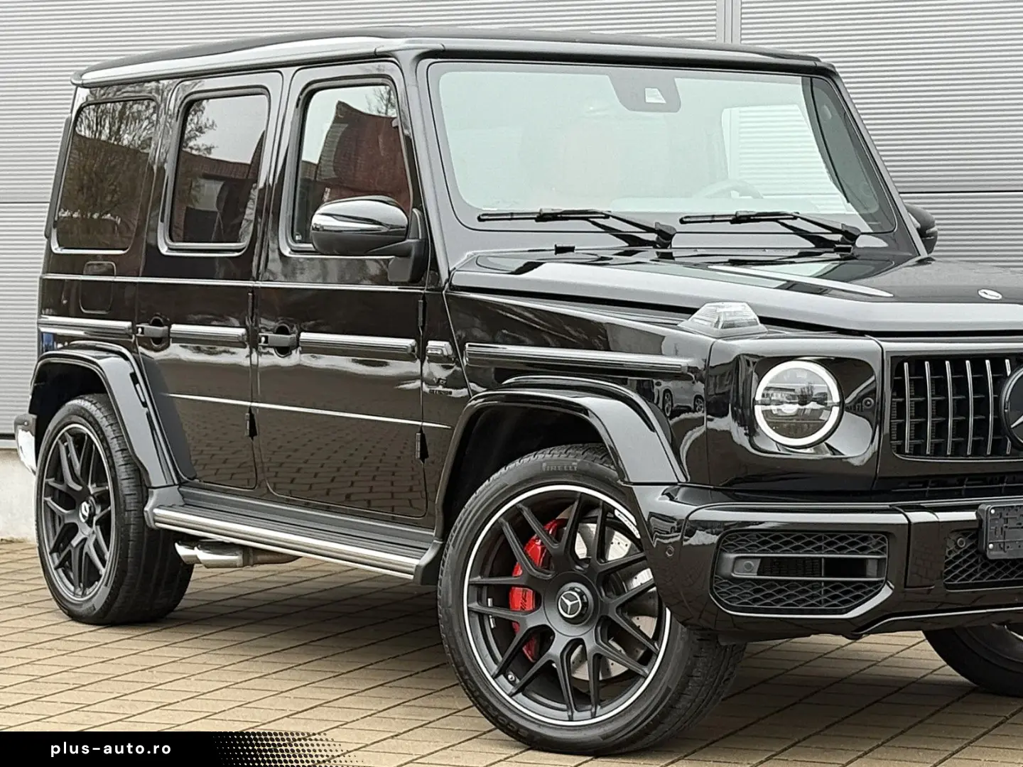 MERCEDES-BENZ G63 AMG Superior Night Paket II Burmester