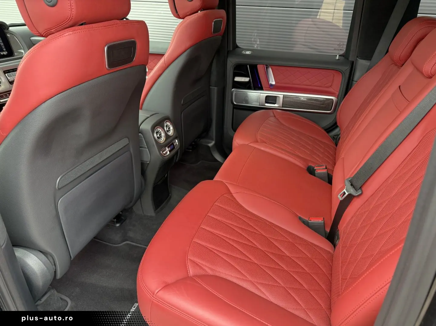 MERCEDES-BENZ G63 AMG Superior Night Paket II Burmester