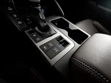 Toyota Land Cruiser Executive 2.8d 4WD 204hp