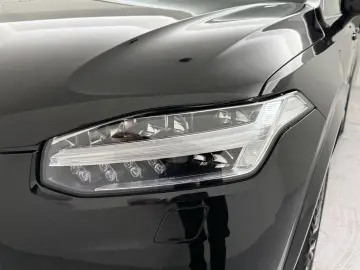 VOLVO XC90 T8 Core Recharge Plug-In Hybrid AWD ACC LED