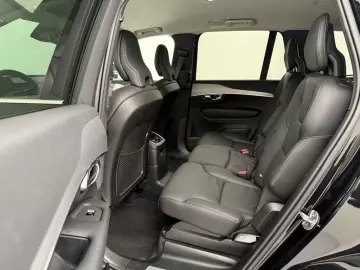 VOLVO XC90 T8 Core Recharge Plug-In Hybrid AWD ACC LED