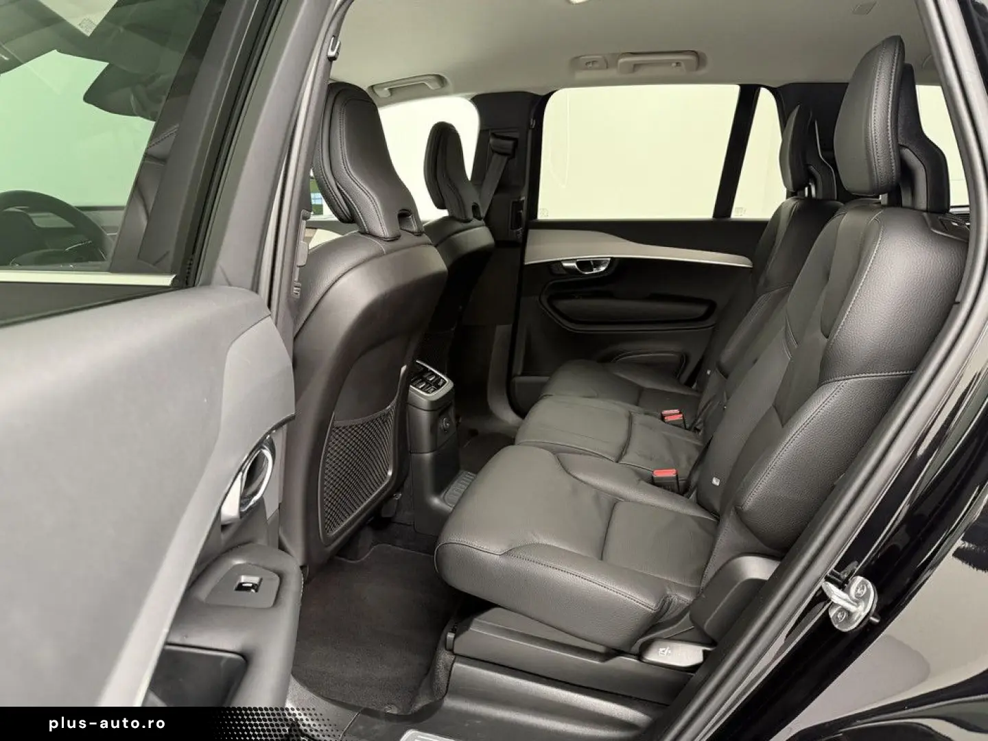 VOLVO XC90 T8 Core Recharge Plug-In Hybrid AWD ACC LED