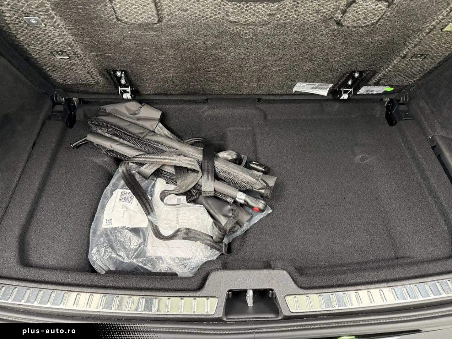 VOLVO XC90 T8 Core Recharge Plug-In Hybrid AWD ACC LED