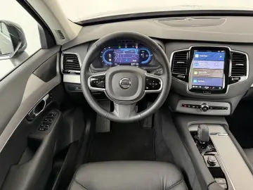 VOLVO XC90 T8 Core Recharge Plug-In Hybrid AWD ACC LED