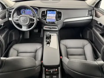 VOLVO XC90 T8 Core Recharge Plug-In Hybrid AWD ACC LED