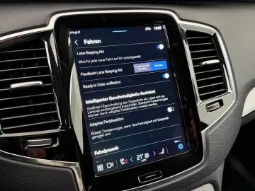 VOLVO XC90 T8 Core Recharge Plug-In Hybrid AWD ACC LED