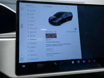 Tesla Model X Plaid