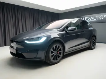 Tesla Model X Plaid