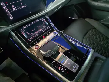 AUDI RS Q8 QUATTRO 4.0 V8441 A8 600CP 2024