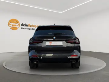 BMW X3 xDrive 30 d M SPORT AHK PANO LASER HUD ACC