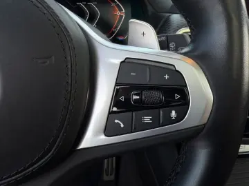 BMW X3 xDrive 30 d M SPORT AHK PANO LASER HUD ACC