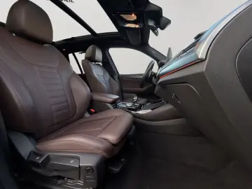 BMW X3 xDrive 30 d M SPORT AHK PANO LASER HUD ACC