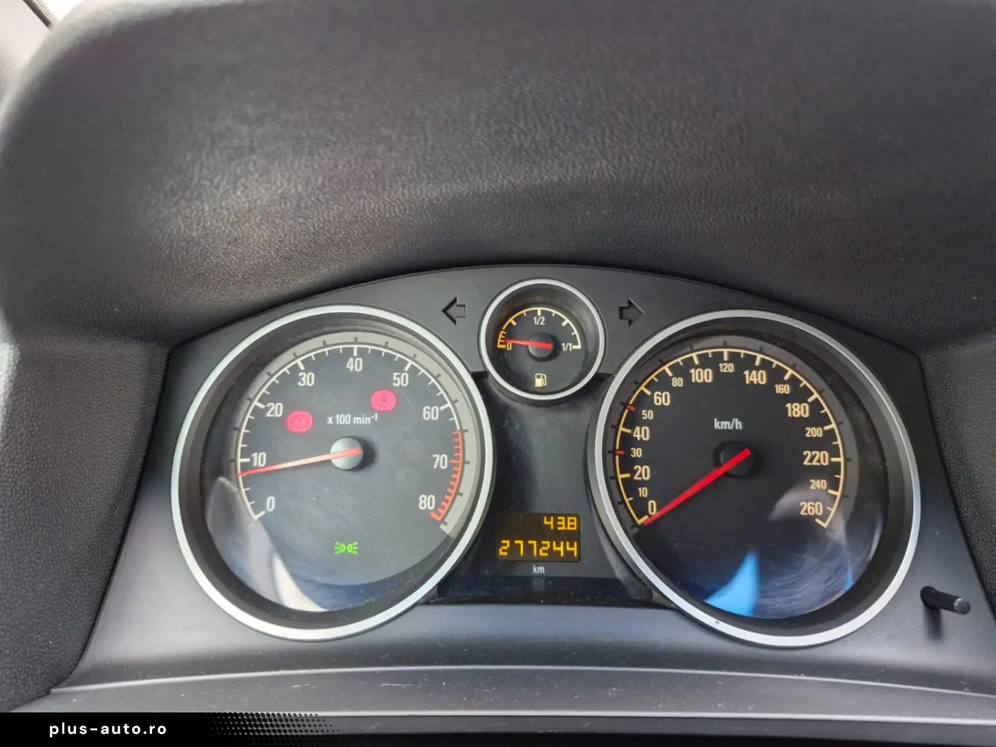 Opel Zafira 1.6 – Benzină