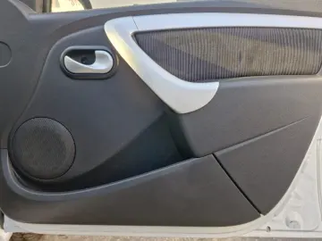 Dacia Logan MCV   Benzină   Manual