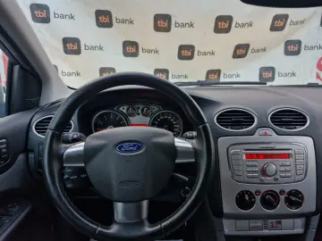 Ford Focus 1.6   Benzină  Manual   105 CP