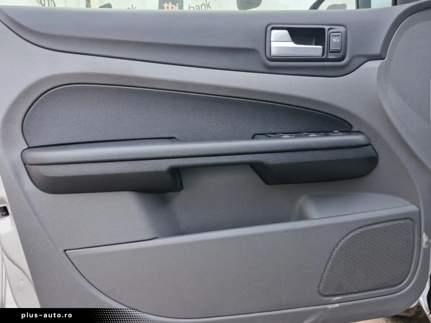 Ford Focus 1.6   Benzină  Manual   105 CP