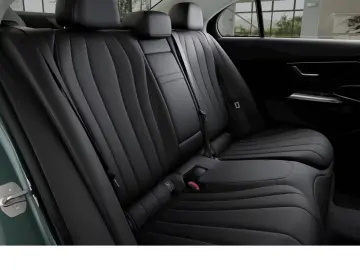 Mercedes-Benz E 300 e Avantgarde-Plus Superscreen