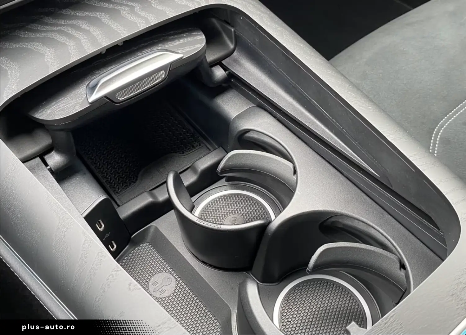 MERCEDES-BENZ E 200 AMG-Adv