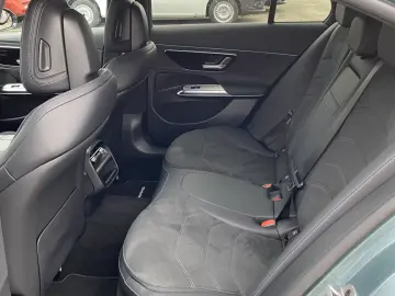 MERCEDES-BENZ E 200 AMG-Adv