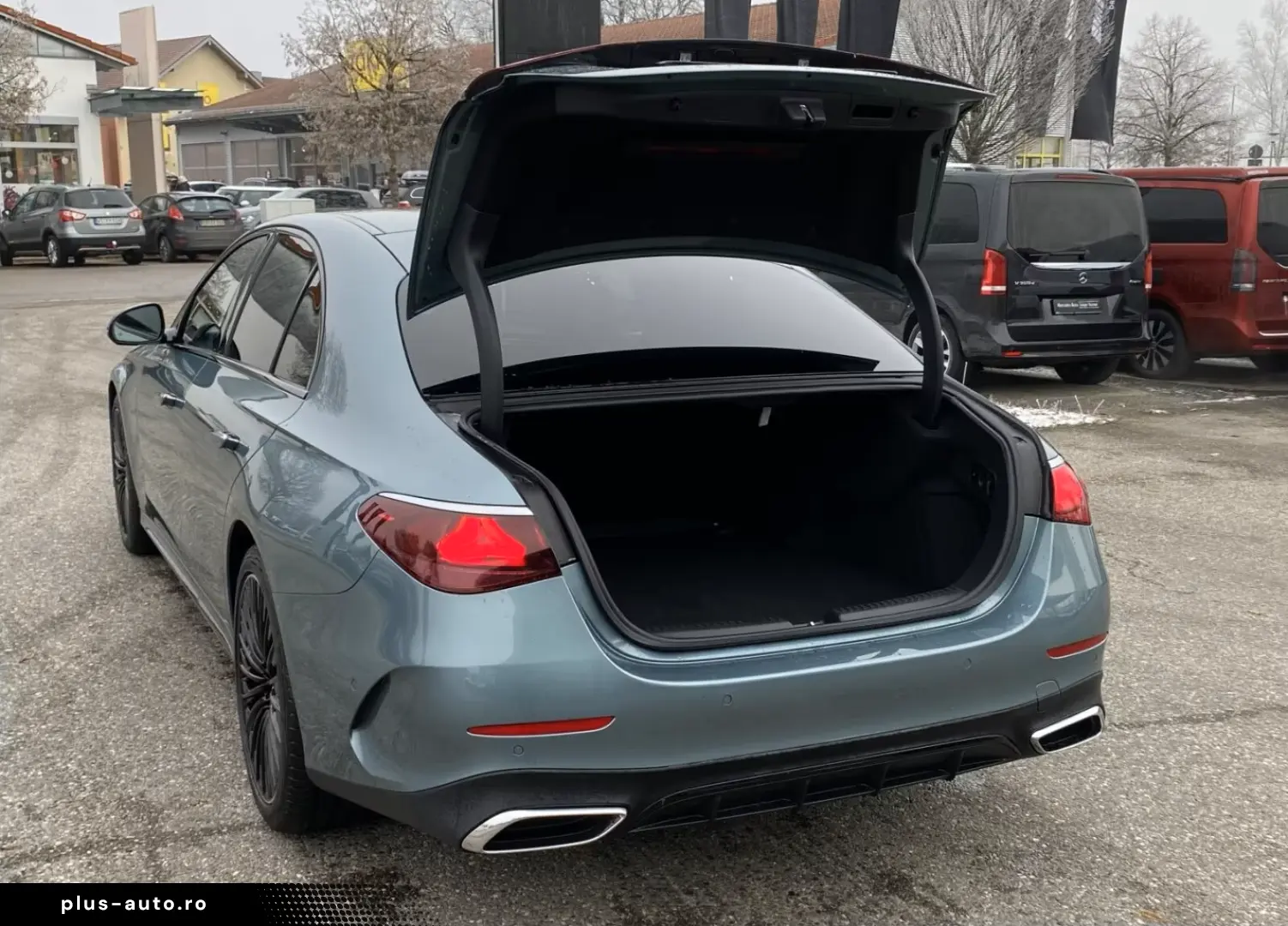 MERCEDES-BENZ E 200 AMG-Adv