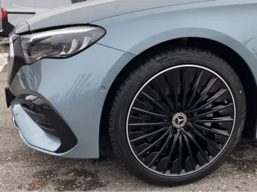 MERCEDES-BENZ E 200 AMG-Adv