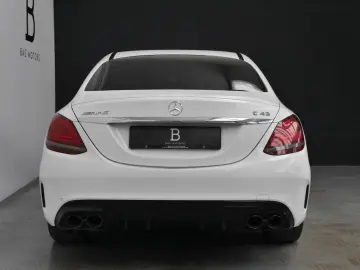 MERCEDES-BENZ C 43 AMG NIGHT BURMESTER Performance AGA