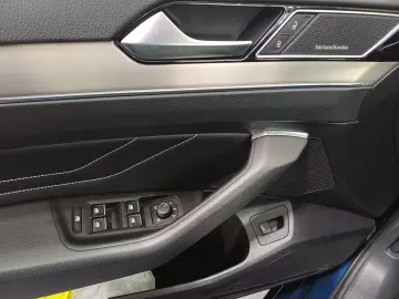 VW Passat Elegance 2.0 TDI DSG