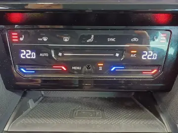 VW Passat Elegance 2.0 TDI DSG