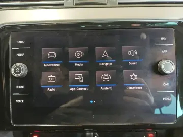 VW Passat Elegance 2.0 TDI DSG