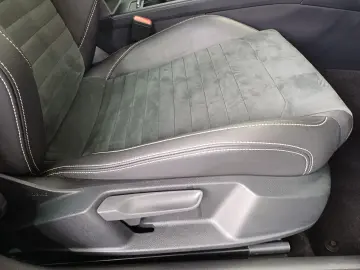 VW Passat Elegance 2.0 TDI DSG