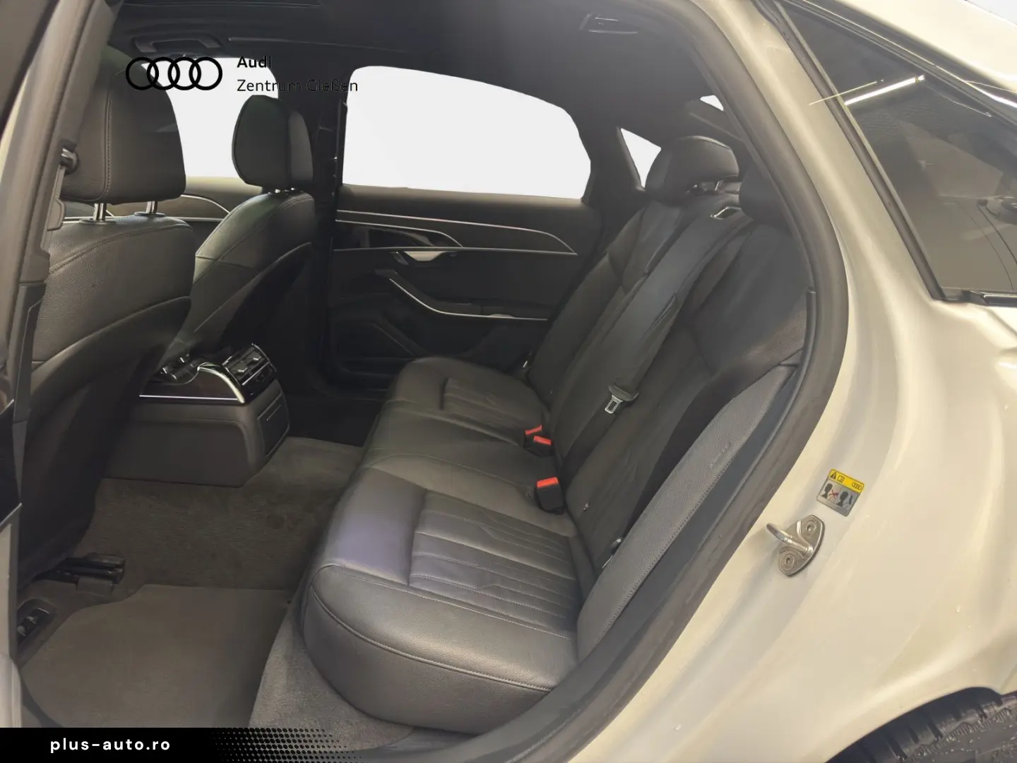 AUDI A8 55 TFSI quattro S line Black Pano HuD B&O Ass