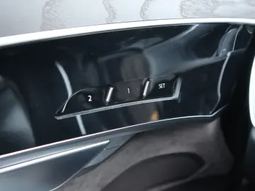 AUDI A8 50 TDI Lang quattro S line Black Edit. Pano