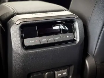 Toyota Land Cruiser 2.8L Exclusive