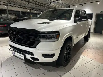 DODGE RAM Laramie Night  Luftfahrwerk  Pano  LED  V8