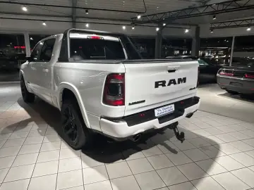 DODGE RAM Laramie Night  Luftfahrwerk  Pano  LED  V8