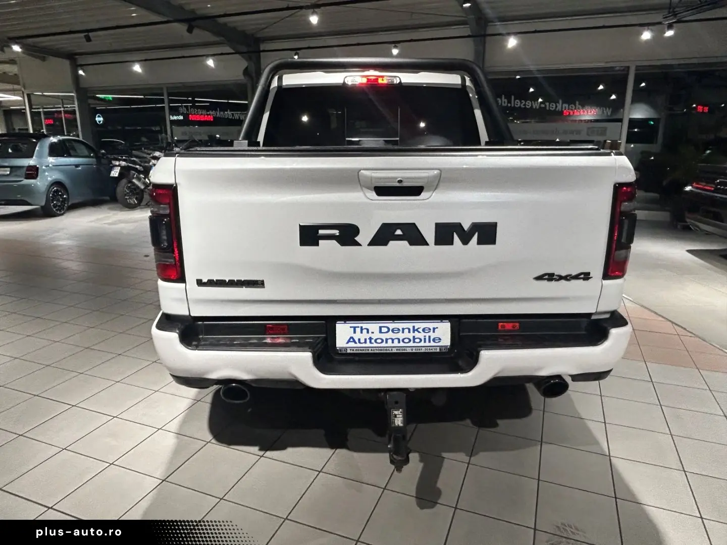 DODGE RAM Laramie Night  Luftfahrwerk  Pano  LED  V8
