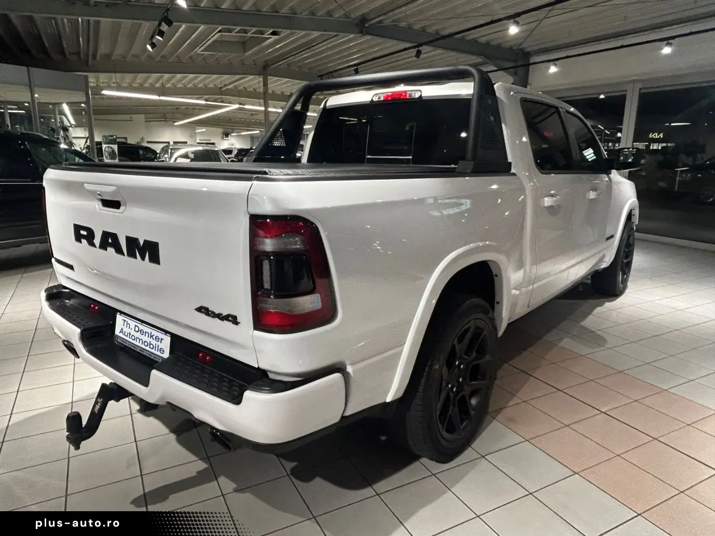 DODGE RAM Laramie Night  Luftfahrwerk  Pano  LED  V8