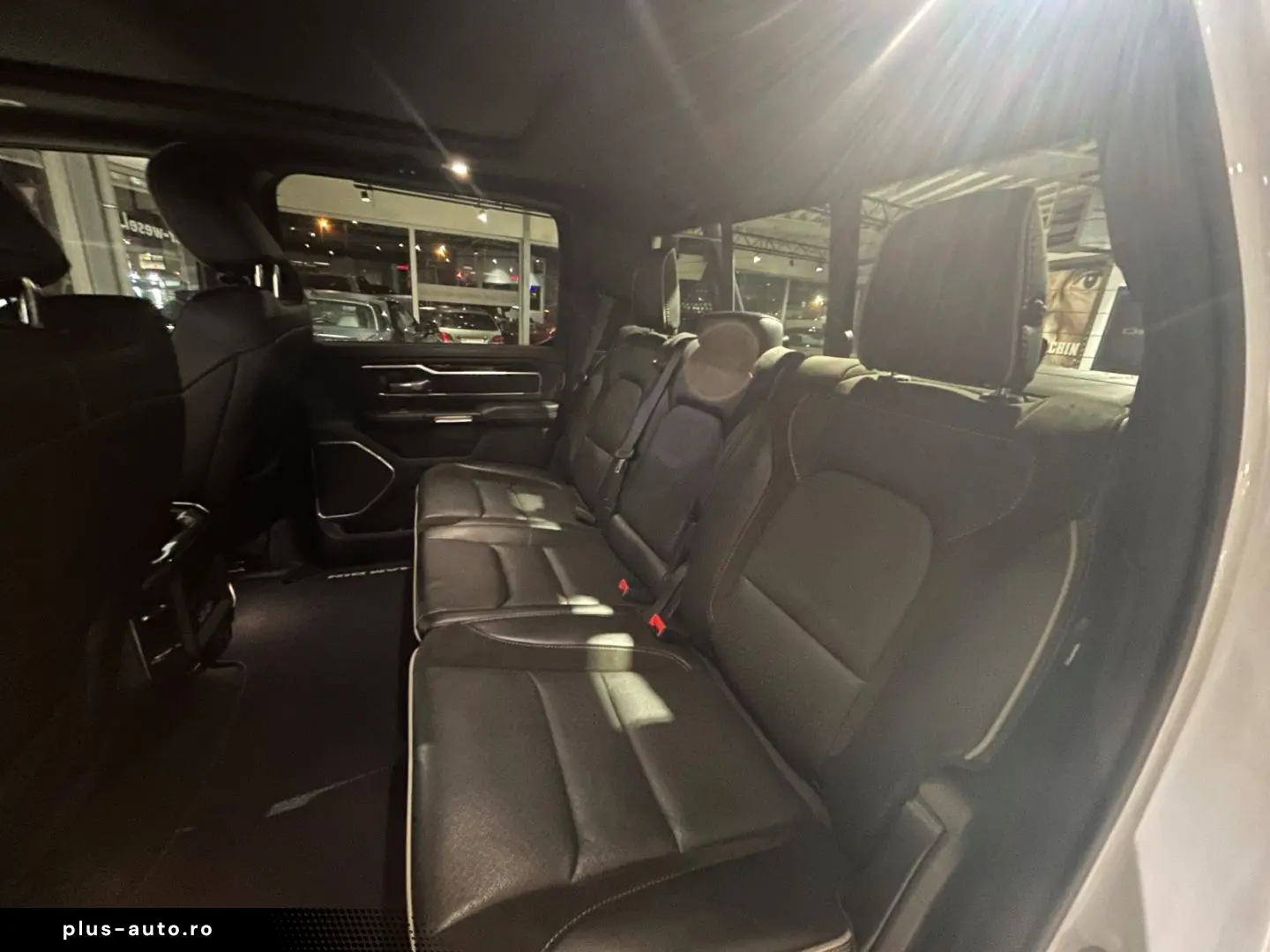 DODGE RAM Laramie Night  Luftfahrwerk  Pano  LED  V8