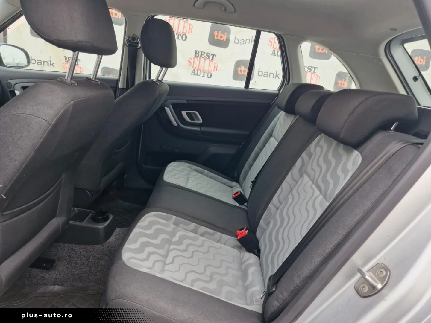 Volkswagen Polo 1.2   Benzină   Manual   75 CP