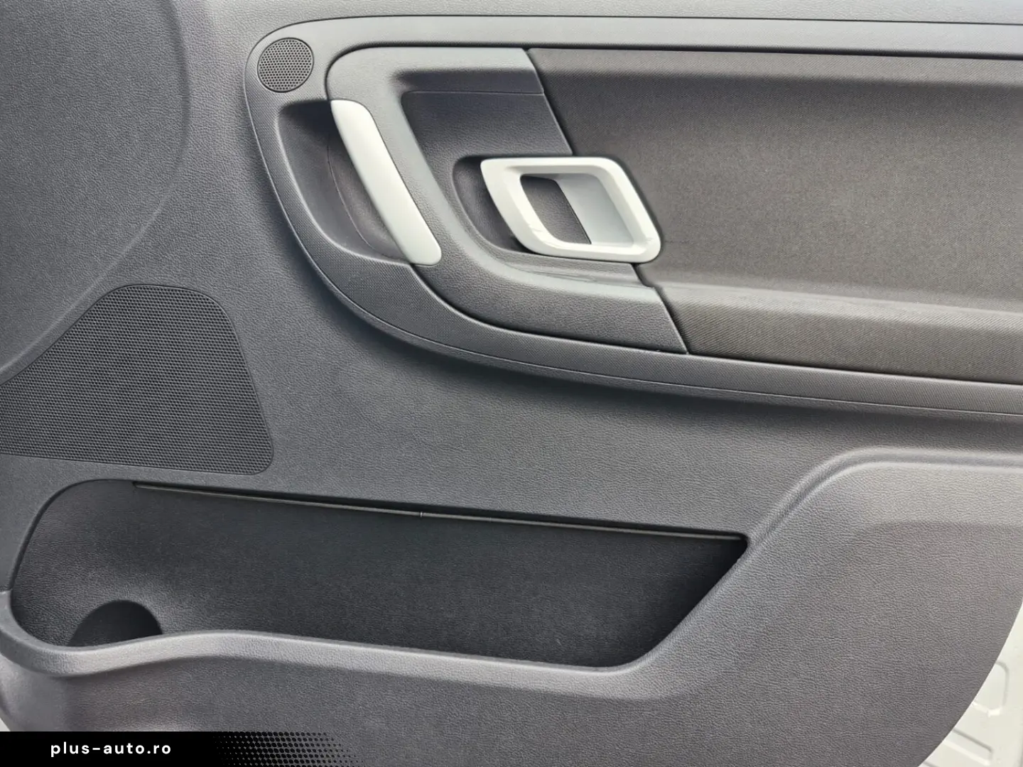 Volkswagen Polo 1.2   Benzină   Manual   75 CP