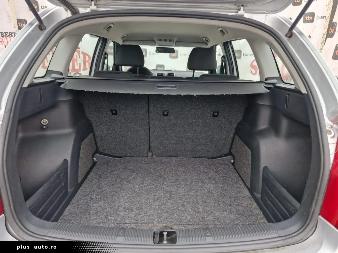 Volkswagen Polo 1.2   Benzină   Manual   75 CP