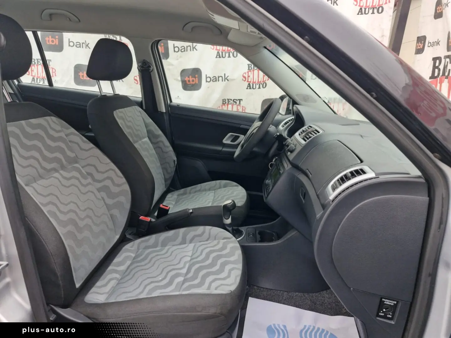 Volkswagen Polo 1.2   Benzină   Manual   75 CP