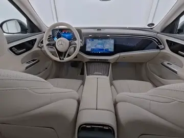 Mercedes-Benz E 200 BEIGE PANO SUPERSCREEN