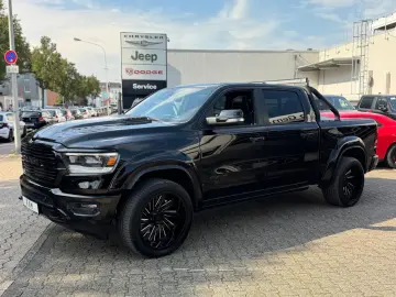 DODGE RAM 1500 5.7 V8 Crew Cab Laramie Night Luftf.